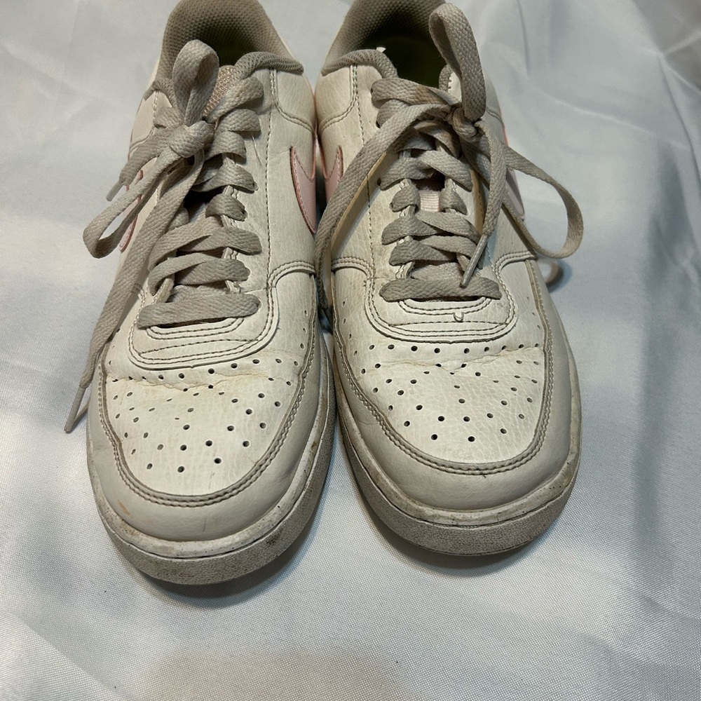 Classic White and Pink Women’s Sneakers
